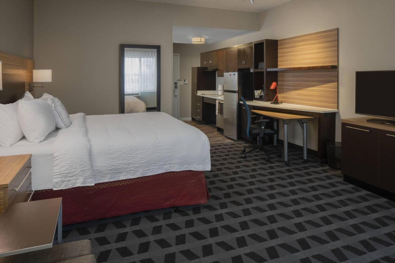 Towneplace By Marriott Suites Clarksville Bagian luar foto